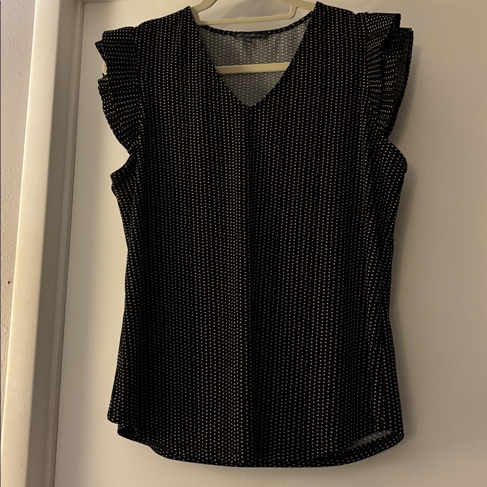 Adrianna Papell Black and Cream Polka Dot Ruffle Sleeve Blouse NWOT. Size L